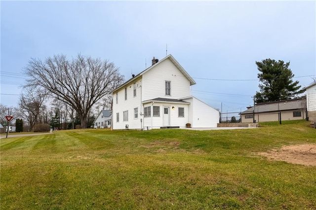 50482 S 3rd Street, Eleva, WI 54738