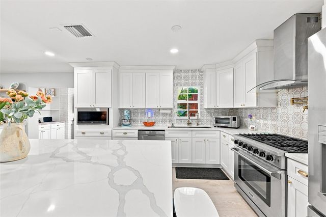 2119 GALLAGHER ROAD, Dover, FL 33527