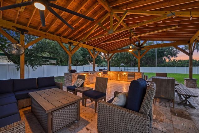 2119 GALLAGHER ROAD, Dover, FL 33527