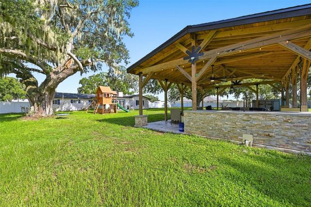 2119 GALLAGHER ROAD, Dover, FL 33527