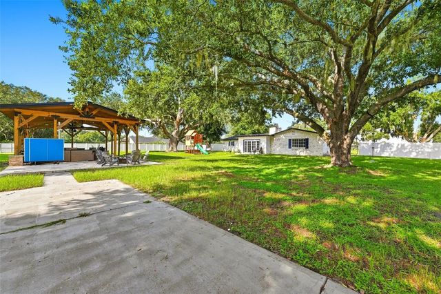 2119 GALLAGHER ROAD, Dover, FL 33527
