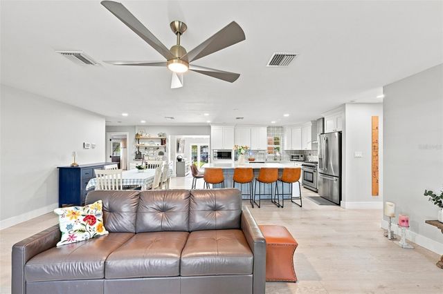 2119 GALLAGHER ROAD, Dover, FL 33527