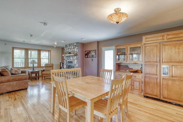 S73W23970 National AVENUE, Big Bend, WI 53103
