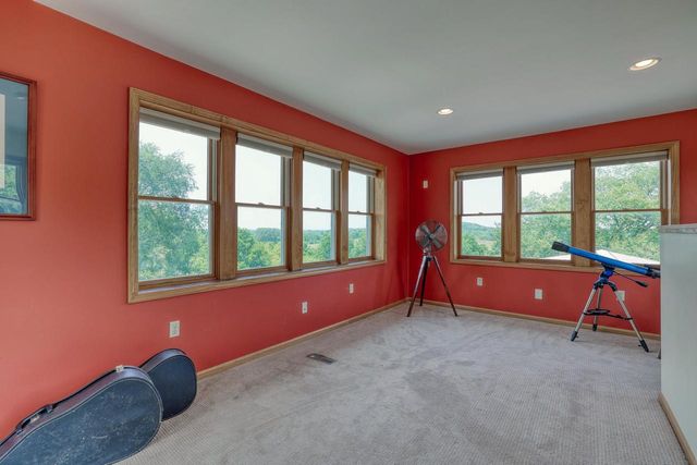 S73W23970 National AVENUE, Big Bend, WI 53103