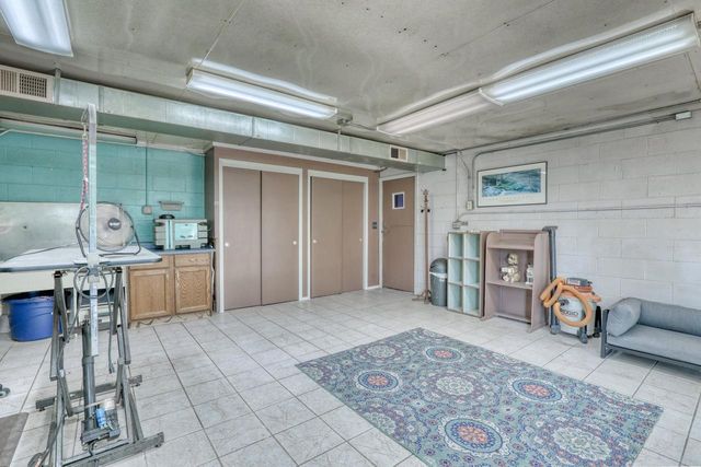 S73W23970 National AVENUE, Big Bend, WI 53103