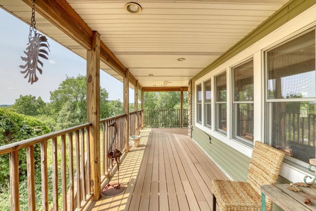 S73W23970 National AVENUE, Big Bend, WI 53103