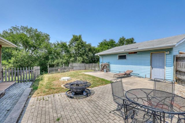 S73W23970 National AVENUE, Big Bend, WI 53103