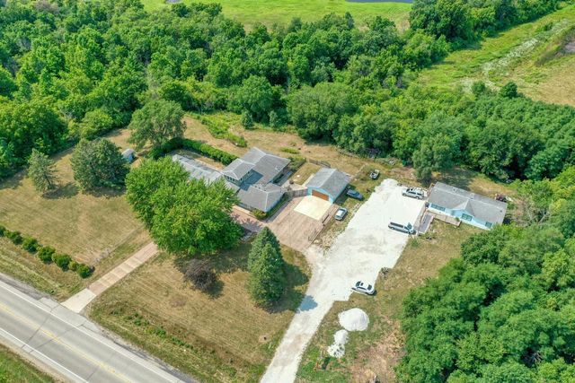 S73W23970 National AVENUE, Big Bend, WI 53103