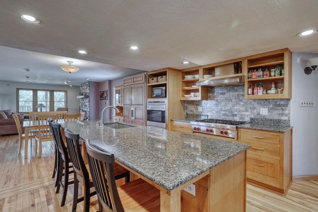 S73W23970 National AVENUE, Big Bend, WI 53103