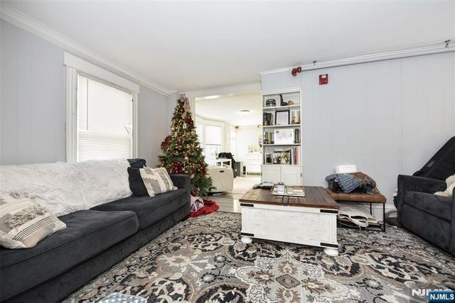 44 N Central Avenue, Ramsey, NJ 07446