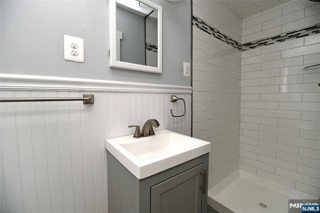 44 N Central Avenue, Ramsey, NJ 07446