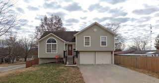 712 Locust Street, Pleasant Hill, MO 64080