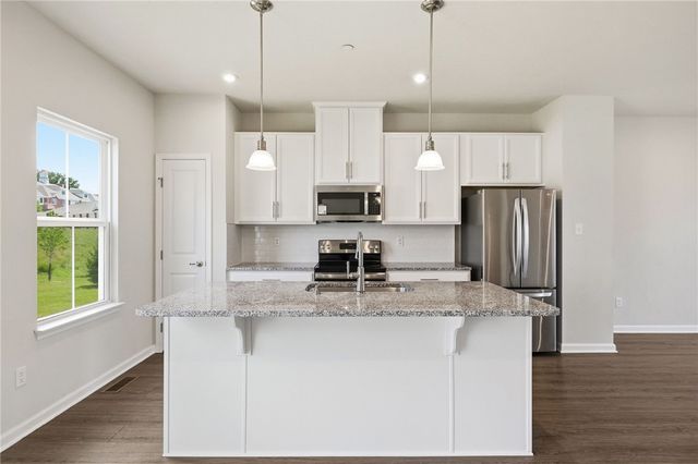 233 Chesna Dr, Whitehall, PA 15234