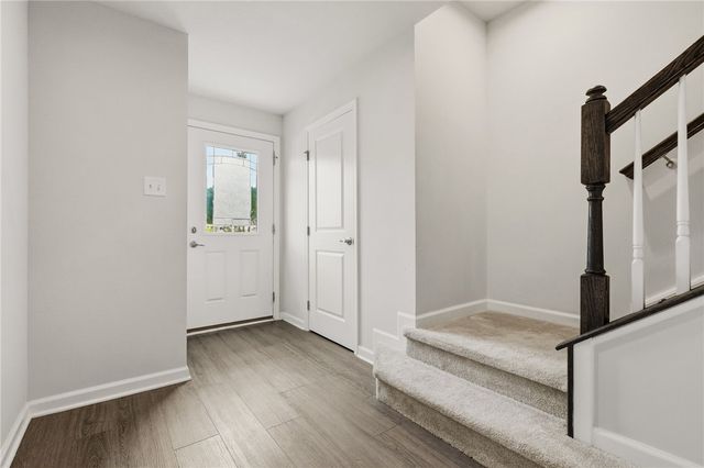 233 Chesna Dr, Whitehall, PA 15234