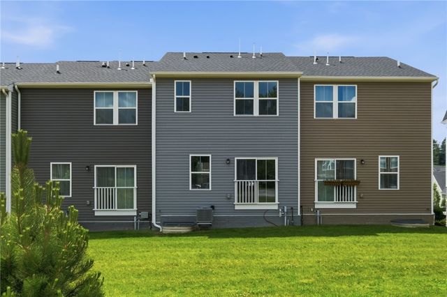 233 Chesna Dr, Whitehall, PA 15234