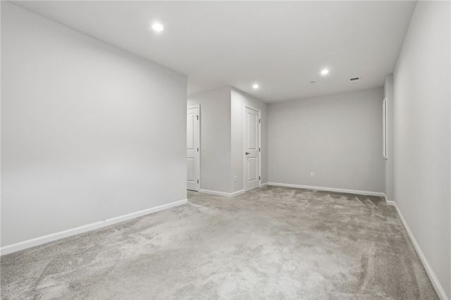233 Chesna Dr, Whitehall, PA 15234