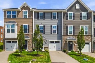 233 Chesna Dr, Whitehall, PA 15234