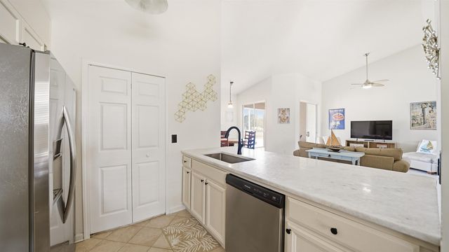 705 Augusta Cir, St Augustine, FL 32086