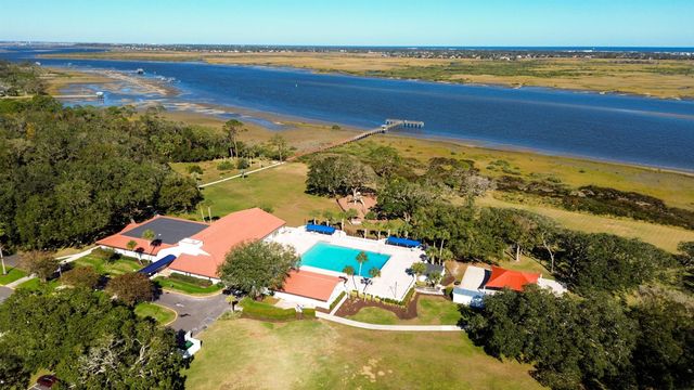 705 Augusta Cir, St Augustine, FL 32086