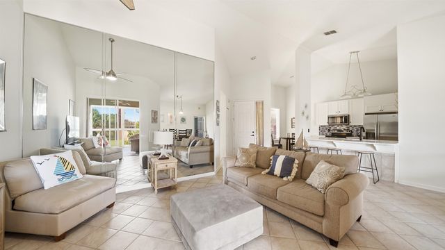 705 Augusta Cir, St Augustine, FL 32086