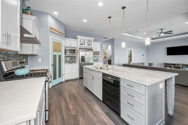 3120 CLINTON STREET S, Gulfport, FL 33707