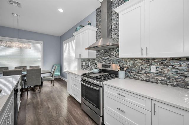 3120 CLINTON STREET S, Gulfport, FL 33707