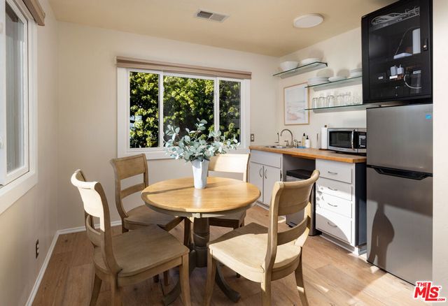 1624 Shoreline Drive, Santa Barbara, CA 93109