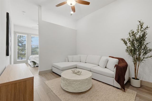 4509 Mount Vernon Street 26, Houston, TX 77006