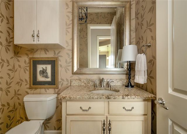 4975 N Santa Fe Avenue, Edmond, OK 73025