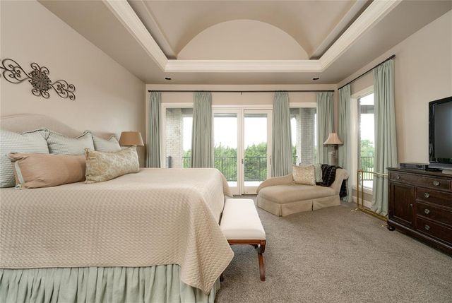 4975 N Santa Fe Avenue, Edmond, OK 73025