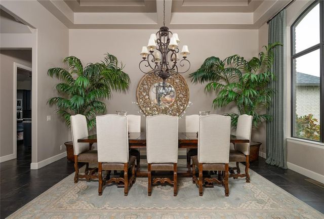 4975 N Santa Fe Avenue, Edmond, OK 73025