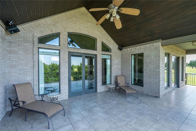 4975 N Santa Fe Avenue, Edmond, OK 73025