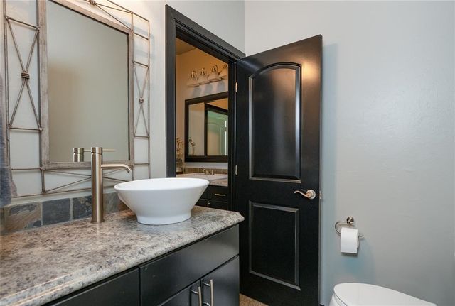 4975 N Santa Fe Avenue, Edmond, OK 73025