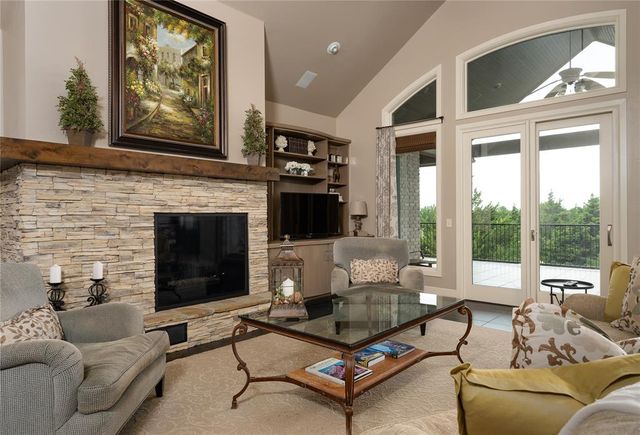 4975 N Santa Fe Avenue, Edmond, OK 73025