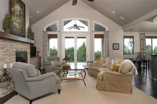 4975 N Santa Fe Avenue, Edmond, OK 73025