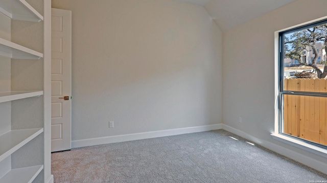 313 Sanders Creek, Boerne, TX 78006