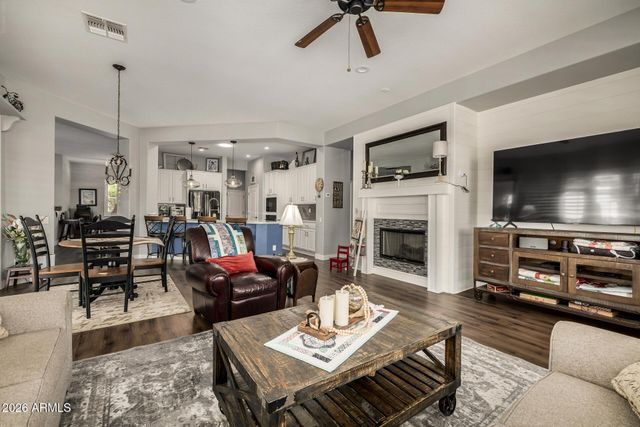 13318 W EL SUENO Court, Sun City West, AZ 85375