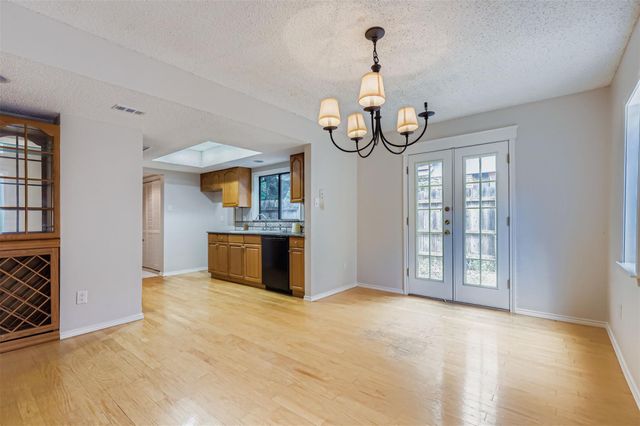 8600 Tallwood Dr A & B, Austin, TX 78759