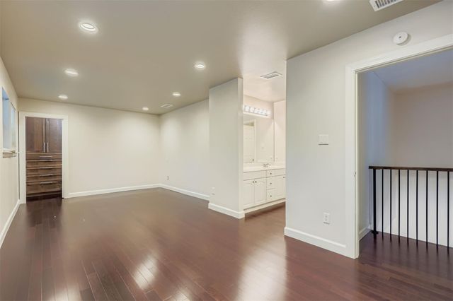 8600 Tallwood Dr A & B, Austin, TX 78759