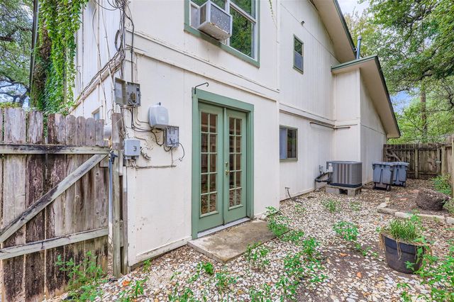 8600 Tallwood Dr A & B, Austin, TX 78759