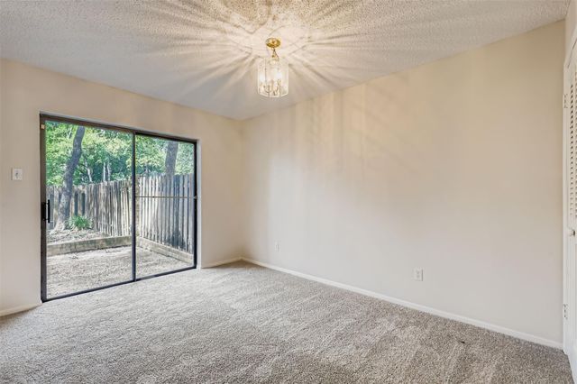 8600 Tallwood Dr A & B, Austin, TX 78759