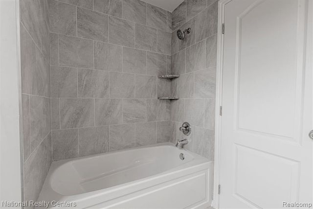 10439 Valley Drive, Goodrich, MI 48438