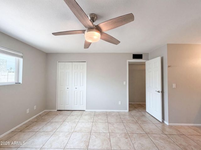 1725 N DATE -- 70, Mesa, AZ 85201