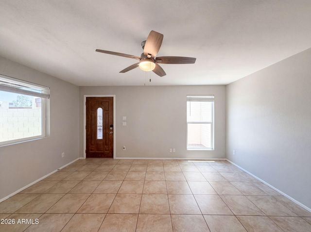 1725 N DATE -- 70, Mesa, AZ 85201