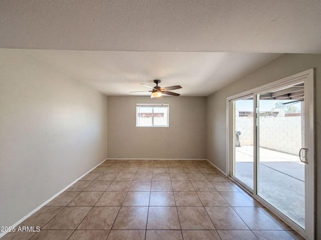 1725 N DATE -- 70, Mesa, AZ 85201