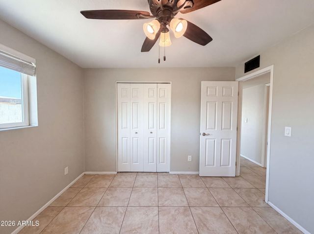 1725 N DATE -- 70, Mesa, AZ 85201
