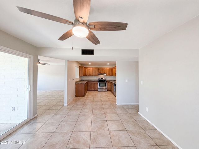 1725 N DATE -- 70, Mesa, AZ 85201
