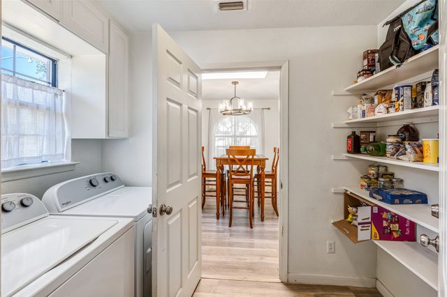 6800 Welch Avenue, Fort Worth, TX 76133