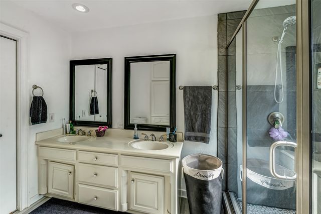 6800 Welch Avenue, Fort Worth, TX 76133