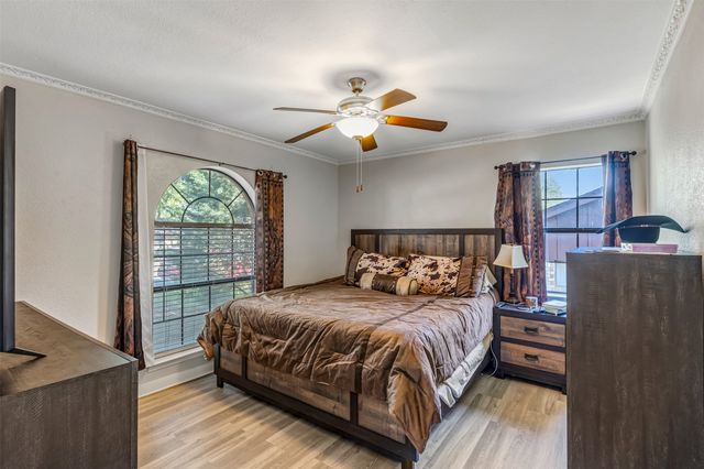 6800 Welch Avenue, Fort Worth, TX 76133